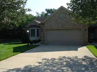 35556 Ann Arbor Trl, Livonia, MI 48150