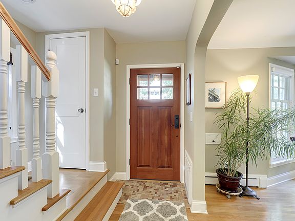 4th image of 3905 Beard Ave S