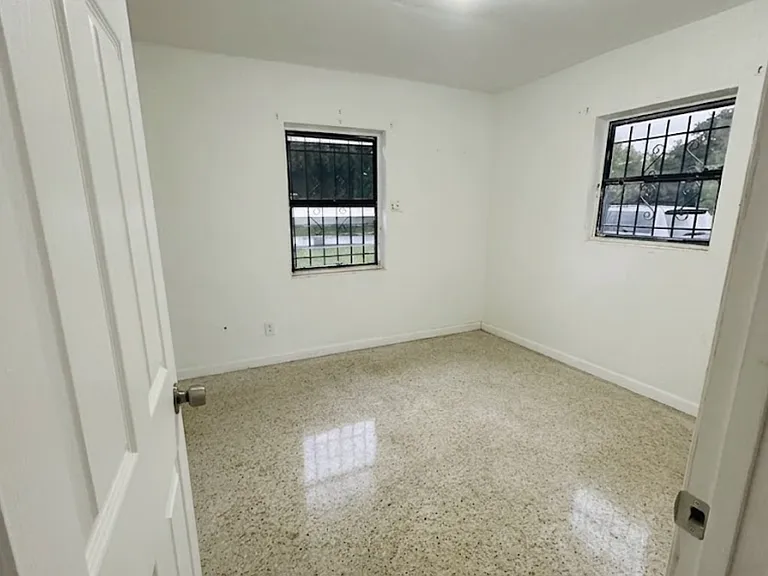 5016 Manduria St — Photo 6