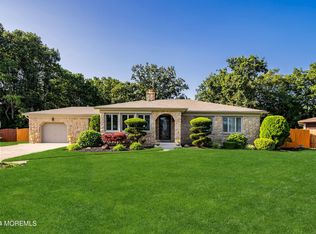 519 Shawnee Dr, Toms River, NJ 08753