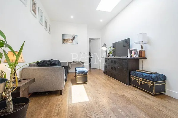 Rented by Brick&Mortar | media 32