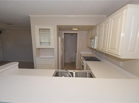 5th image of 4207 Fairway Dr