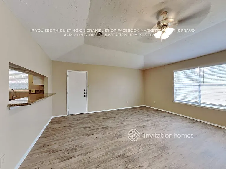 2818 Mayflower Landing Ct — Photo 4