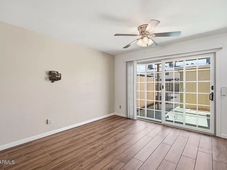 3937 S Mill Ave — Photo 8