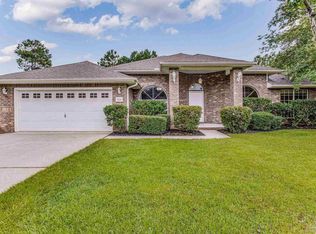 2400 Cove Rd, Navarre, FL 32566