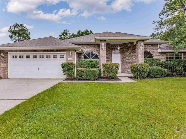 2400 Cove Rd, Navarre, FL 32566