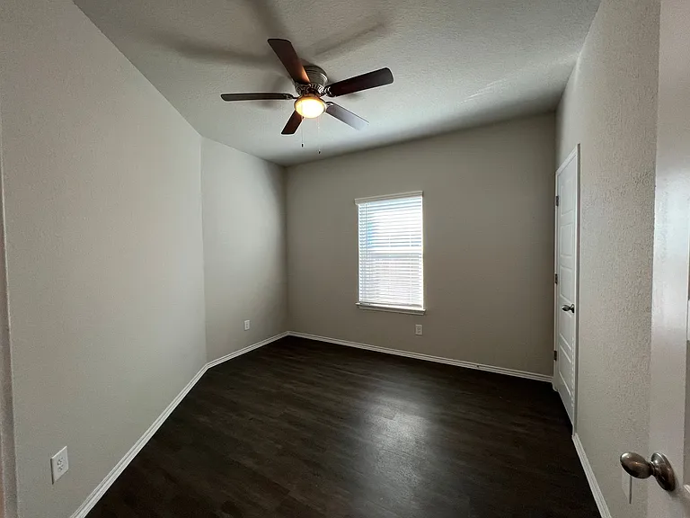 621 Ashers Pl — Photo 14