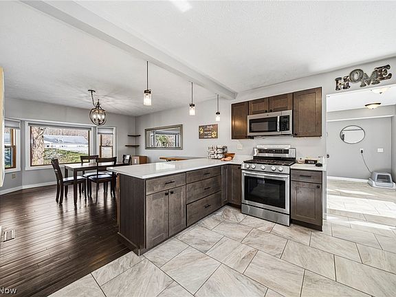 5th image of 2850 S Ridge Rd