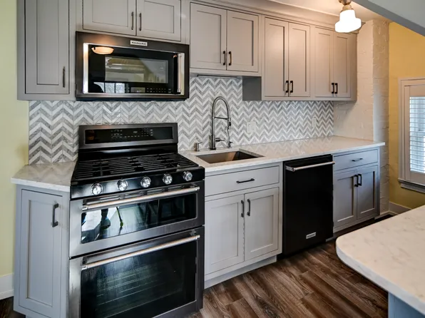 15 E Gilman St, Madison, WI