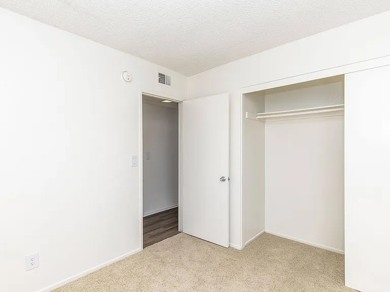 Eastwood Apartment Homes — Photo 61