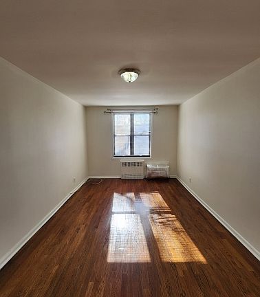 3rd image of 1366 E 100th St