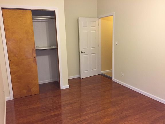 5th image of 8925 172nd St #3