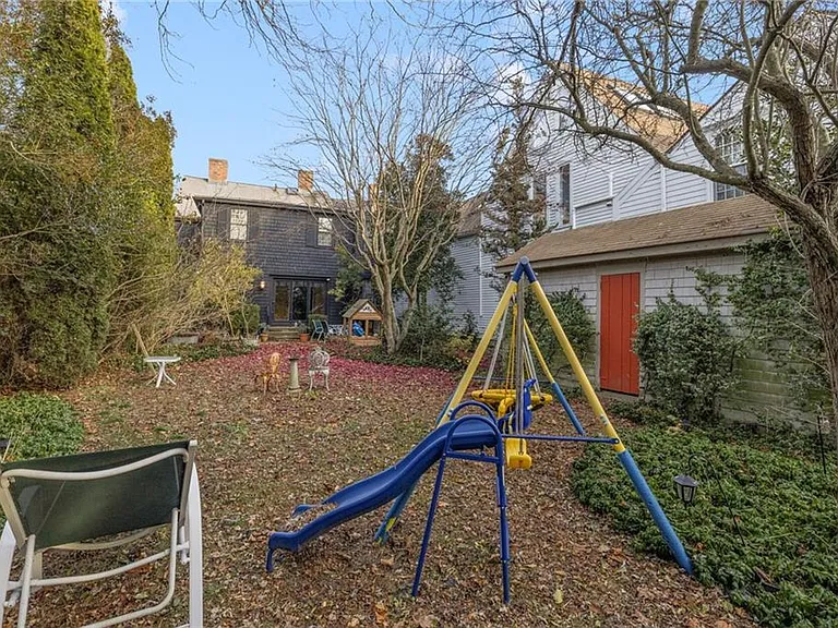 73 Thames St #B — Photo 14