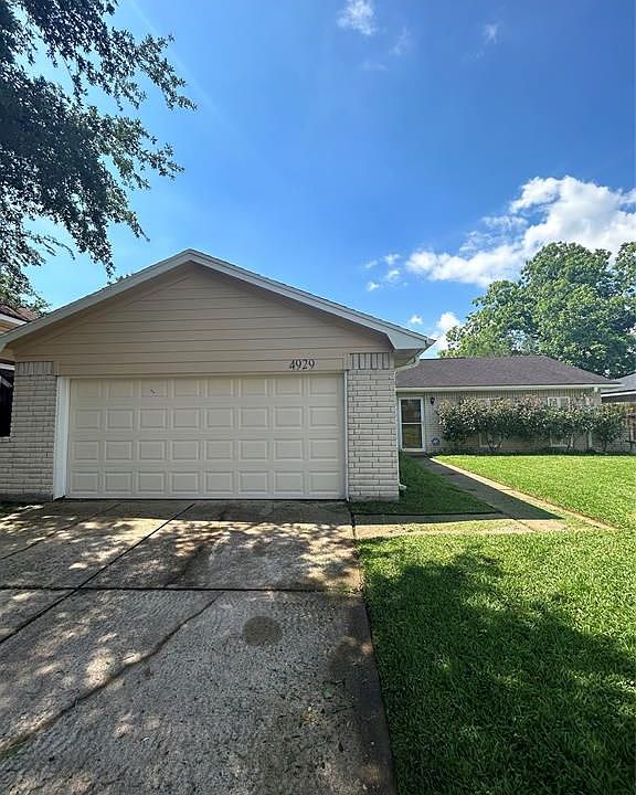1st image of 4929 Meadow Place Dr