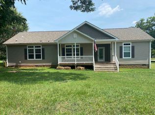341 College St, Reidville, SC 29375
