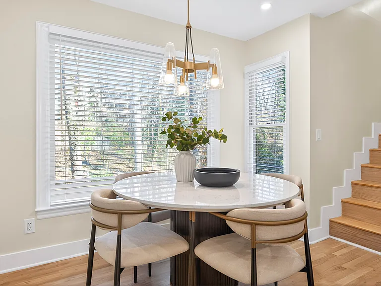310 Rivoli Cir — Photo 21
