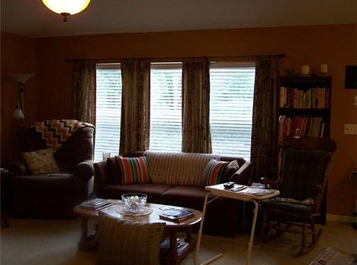 5th image of 16427 Nikki Ln
