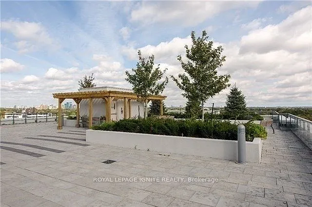 35 Saranac Blvd #407 — Photo 12