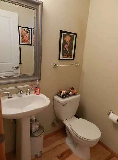 Powder Room