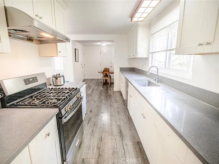 27921 Lomo Dr — Photo 13
