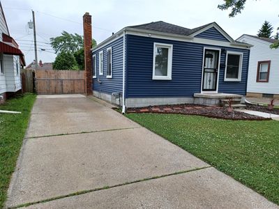 1423 New York Ave, Lincoln Park, MI, 48146