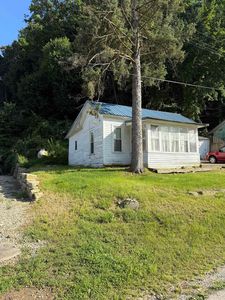 705 W Ann St, Mc Gregor, IA, 52157