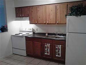 2nd image of 1522 SE 38th Ct