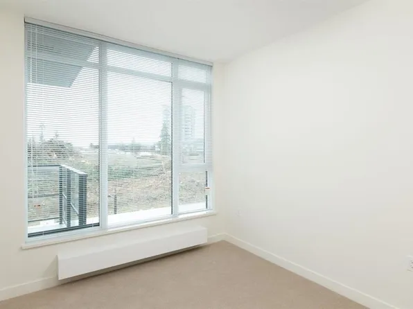 8850 University Cres #614, Burnaby, BC V5A 0C8