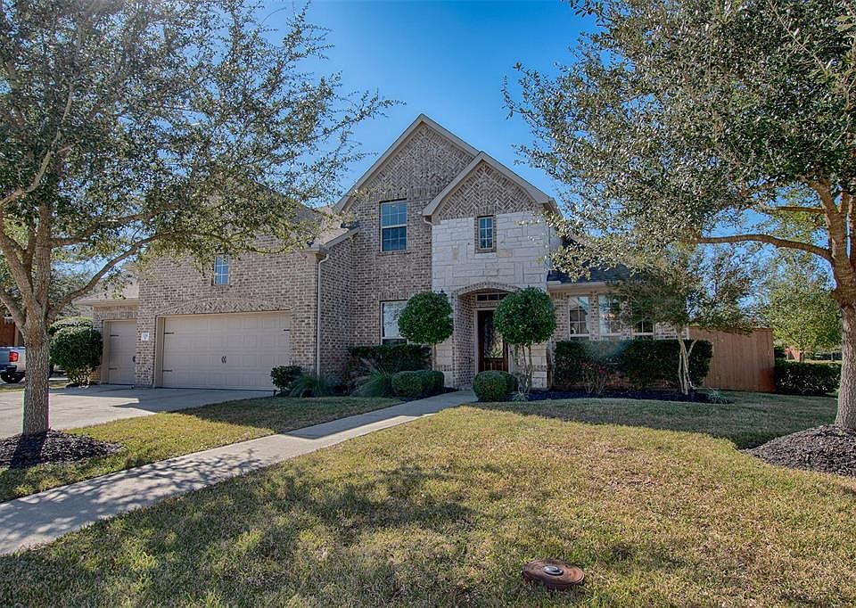 1st image of 1331 Altavilla Ln