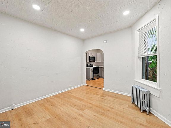 5th image of 6347 Grays Ave