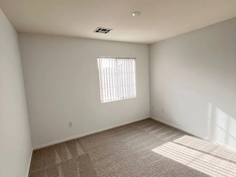 5473 Tinker Toy Ave — Photo 9