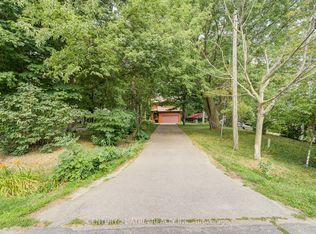 2671 Thickson Rd S, Whitby, ON L1N9Z7