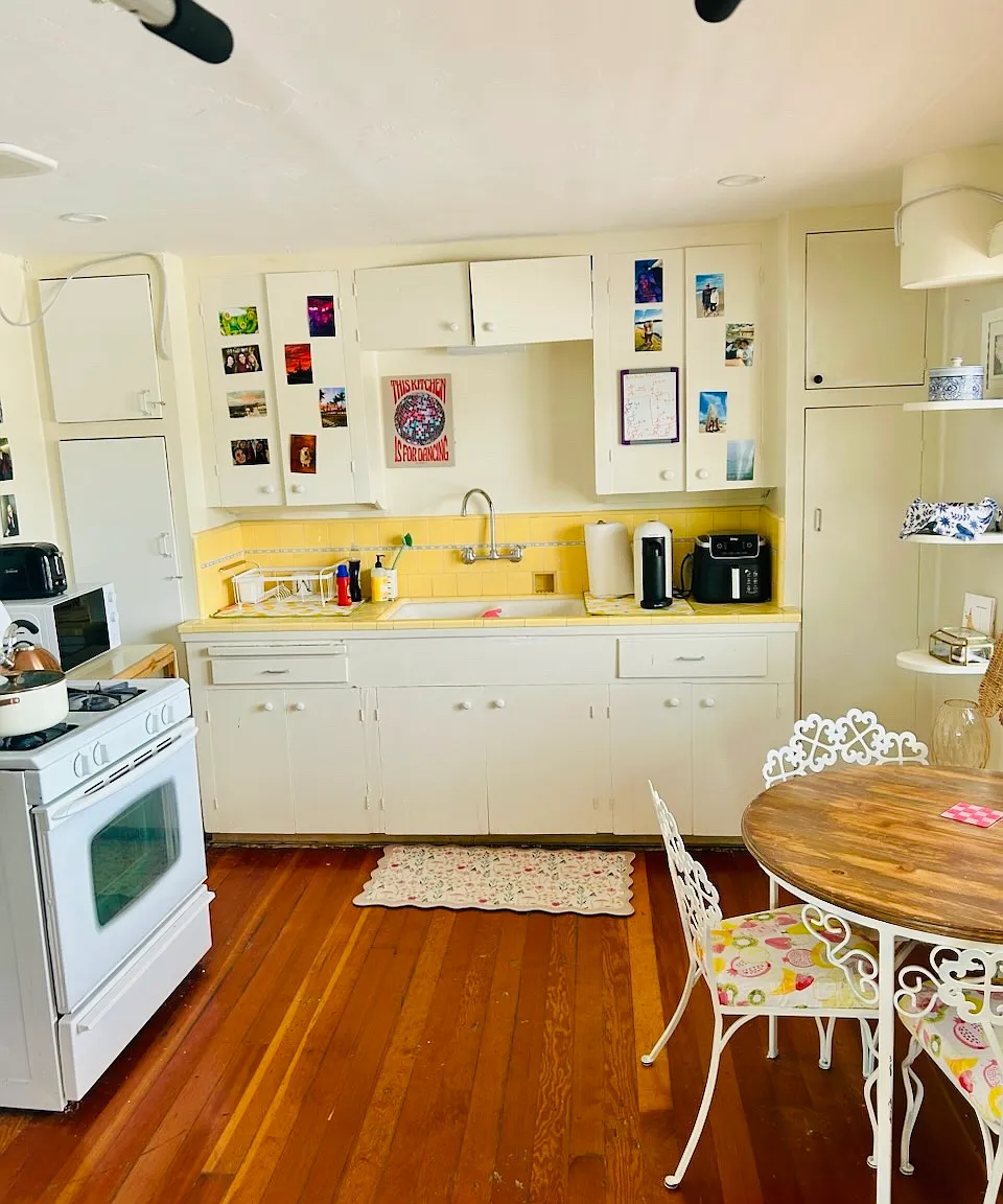 1436 E Edison St — Photo 3