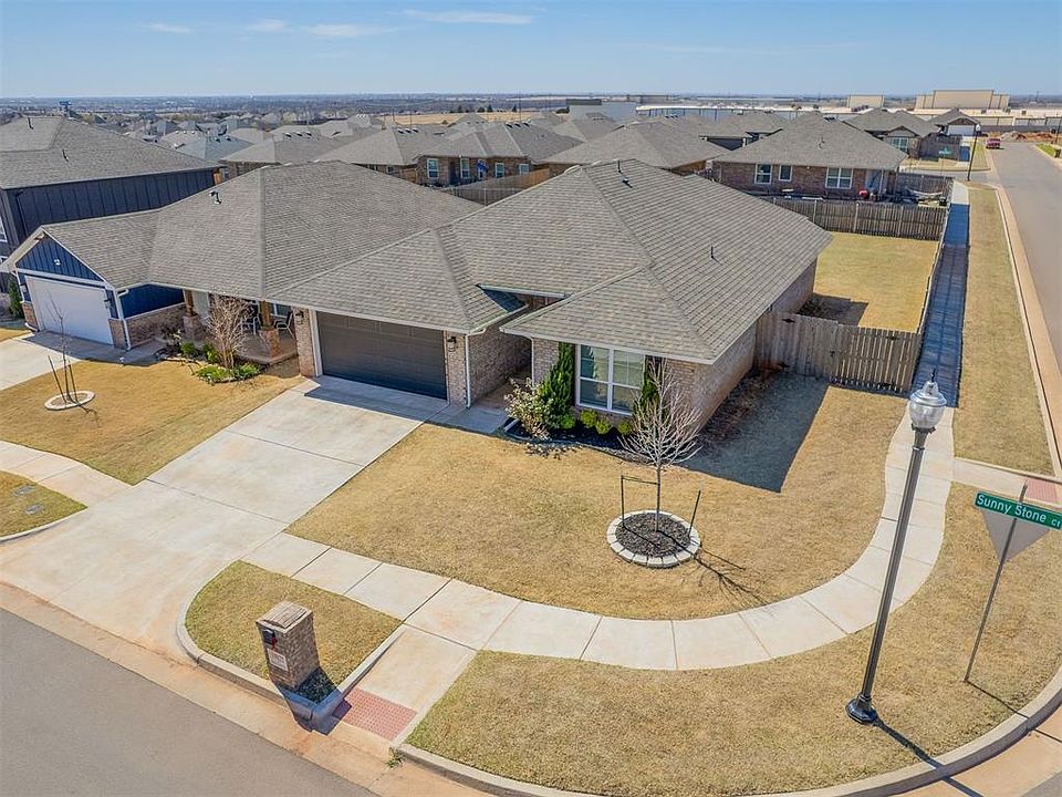 1st image of 18025 Sunny Stone Ct