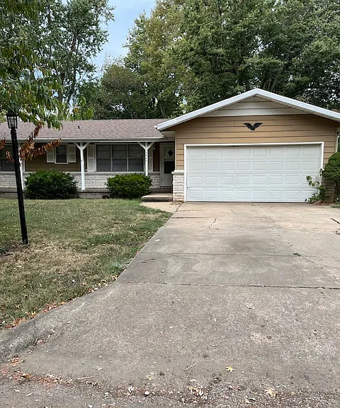 2545 S Nettleton Ave — Photo 1