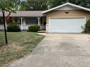2545 S Nettleton Ave, Springfield, MO 65807