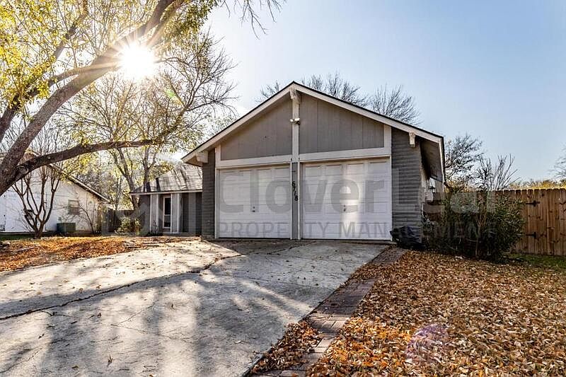 1st image of 6718 Walnut Lake Dr
