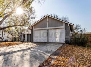 6718 Walnut Lake Dr, San Antonio, TX 78244