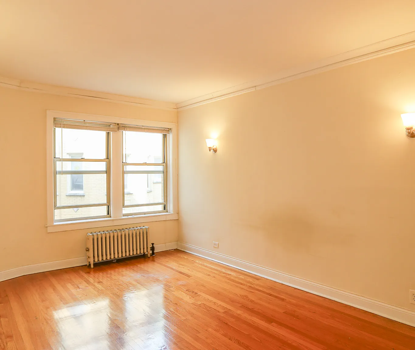 1627 W Lunt Ave — Photo 4