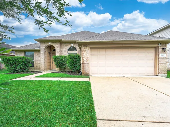 927 Hannah Falls Ln, Fresno, TX 77545