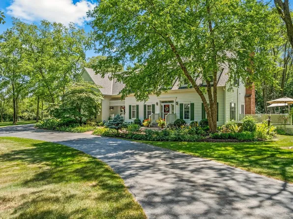 13314 North Windsor COURT, Mequon, WI 53097