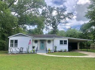 121 W Pollard St, Carthage, TX 75633