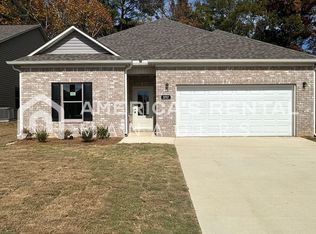 3757 Seaside Sparrow Cir, Bessemer, AL 35022