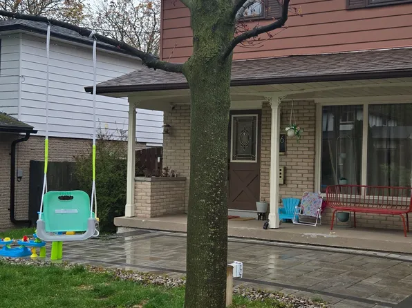 106 Springdale Cres, Oshawa, ON L1H 7C1