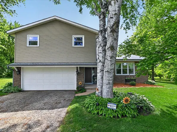 3795 Sunhill Dr, Madison, WI 53718