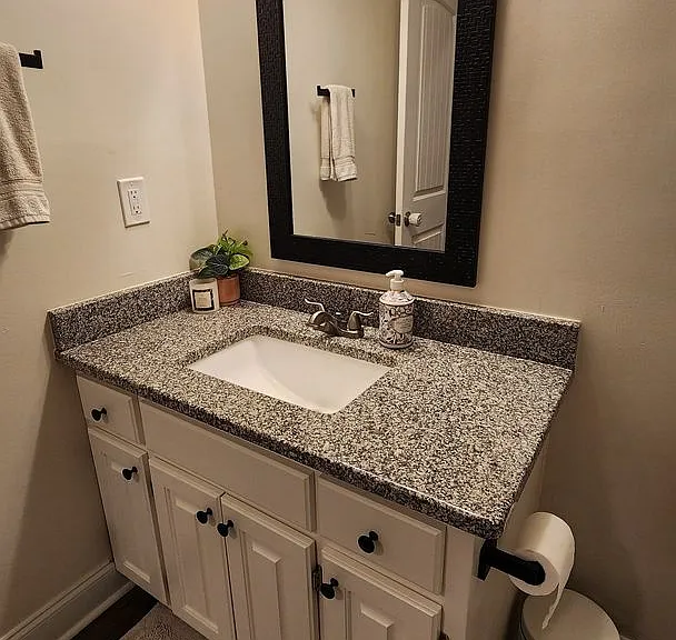 48 Wheatfield Dr — Photo 12
