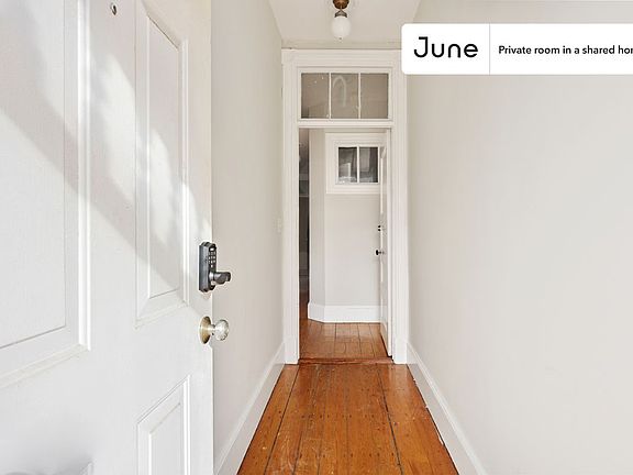 4th image of 71 School St #B