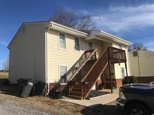 516 Spruce St, Vinton, VA 24179