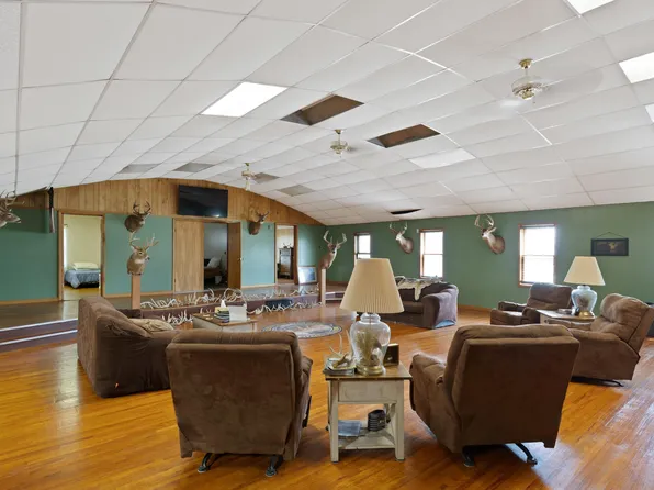 1571-850 North Ave, Mount Sterling, IL 62353