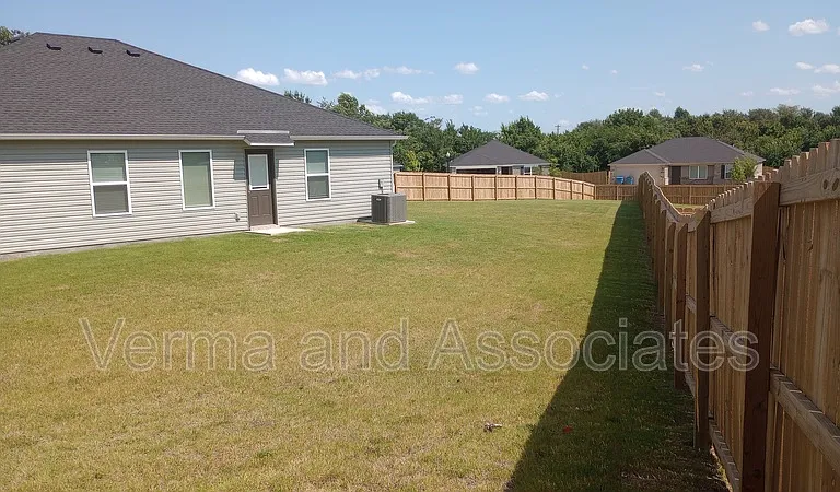 6604 SW Devotion Ave — Photo 32